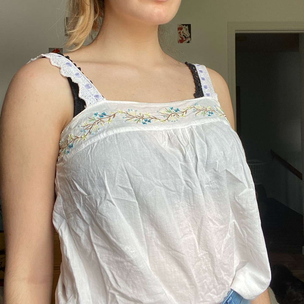 Vintage Cottage Style Cato Top